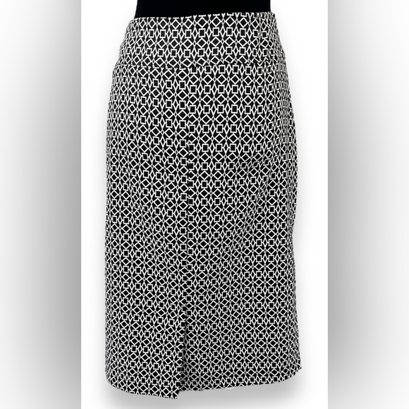 SOHO APPAREL LTD. Black & White Stretchy Pencil Skirt M - Picture 4 of 10